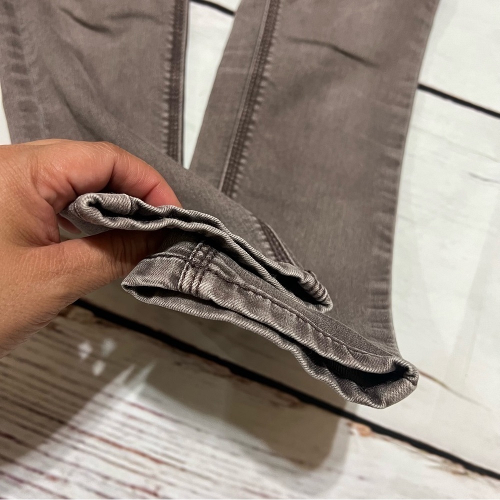 FREE PEOPLE women’s skinny ankle jeans in brown mid rise size 25 euc - Picture 15 of 16